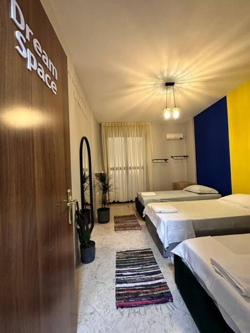 Super House Blloku - 3 Rooms Tirana Exterior foto