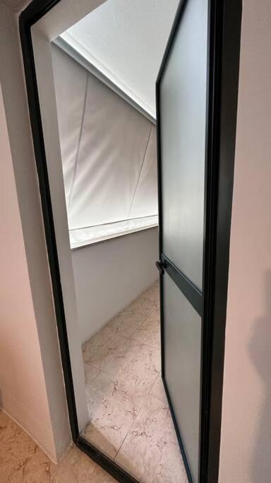 Super House Blloku - 3 Rooms Tirana Exterior foto