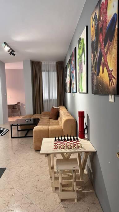 Super House Blloku - 3 Rooms Tirana Exterior foto